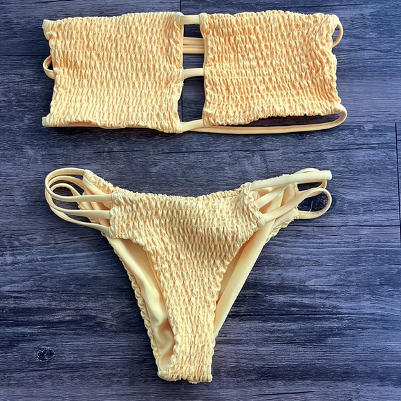 SHEIN Yellow Bikini Set - Picture 2 of 3